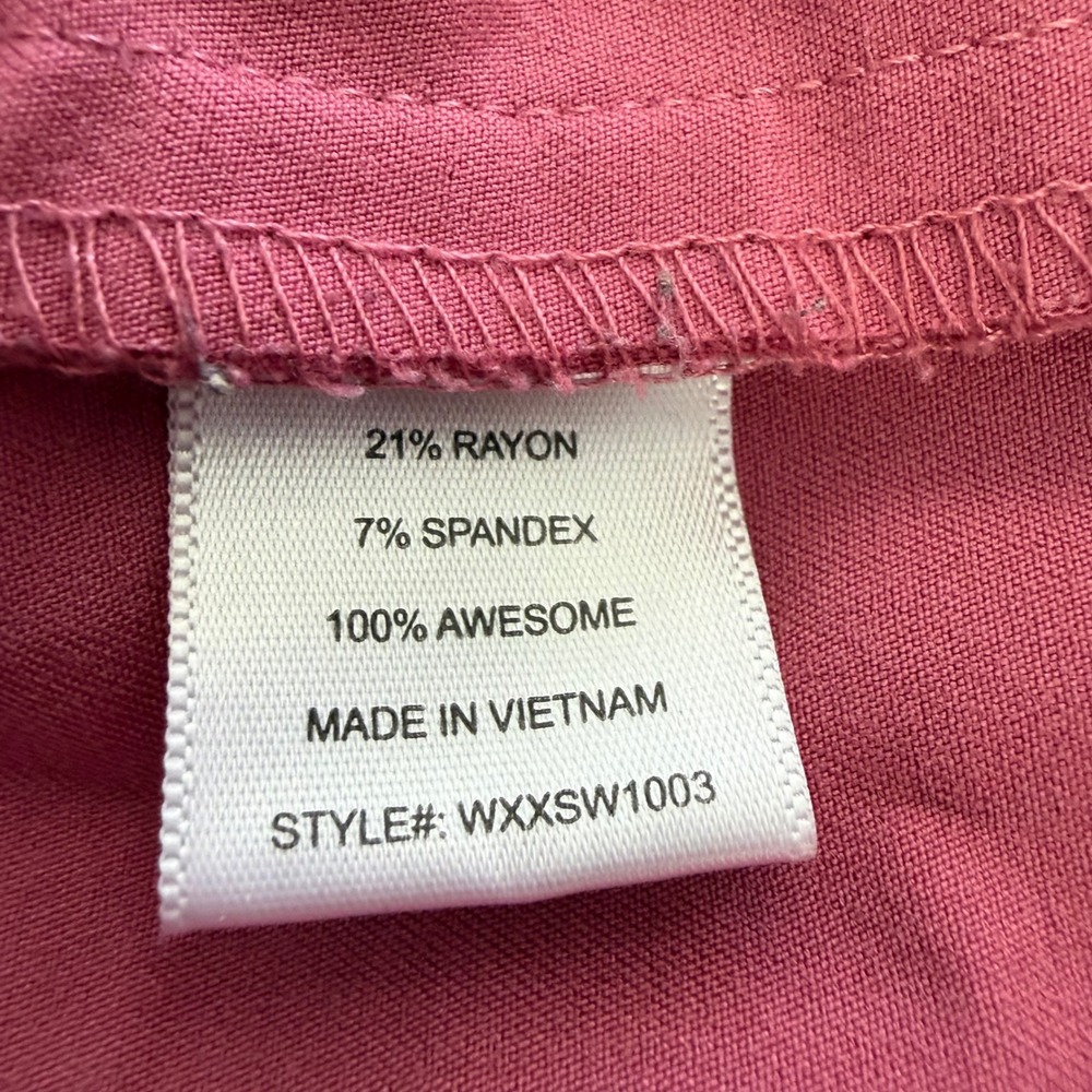 FIGS Technical Collection Pink Sleeveless Scrub Top WXXSW1003 Womens Medium - Picture 6 of 7